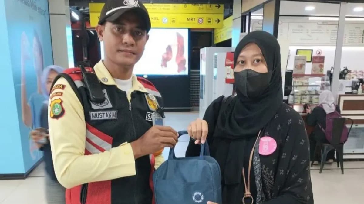 Mobilitas Tinggi Picu Kelalaian, Puluhan Barang Tertinggal Setiap Hari di LRT Jabodebek