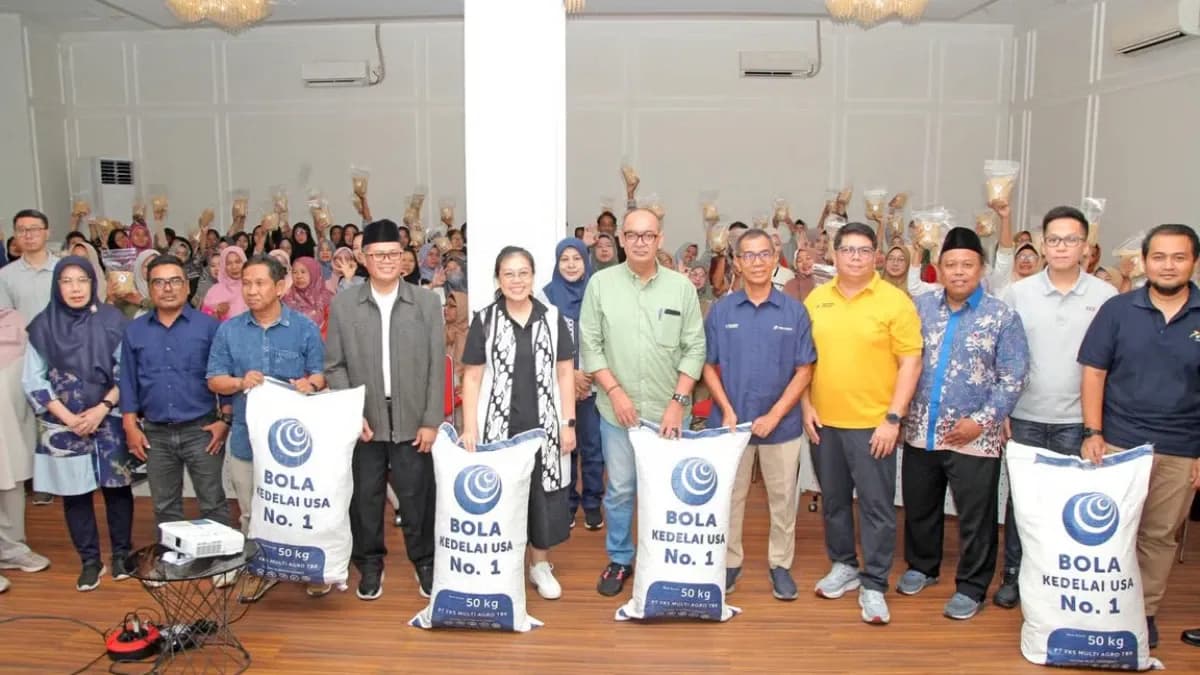 Kolaborasi FKS Group dan PT Pelindo Multi Terminal dalam Mendorong UMKM Surabaya Naik Kelas Lewat Inovasi Pangan Kedelai yang Berkelanjutan
