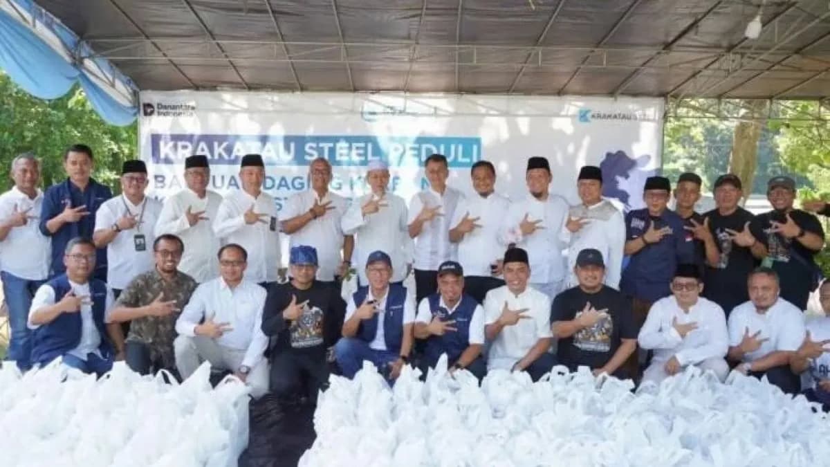 Krakatau Steel Group Salurkan Daging Kurban untuk Masyarakat Cilegon