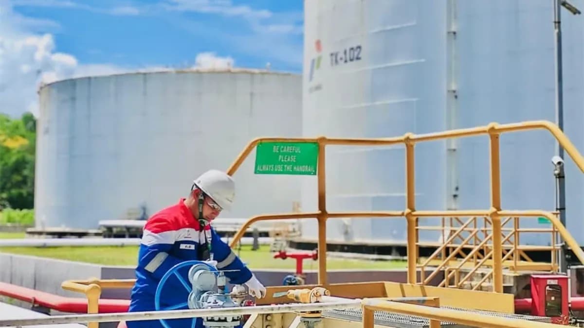 Dukung Pertamina Implementasi B50 Nasional, Elnusa Petrofin Gelar Go Live Penyaluran Perdana Biosolar Industri B50 dari Fuel Terminal IBT Pulau Laut