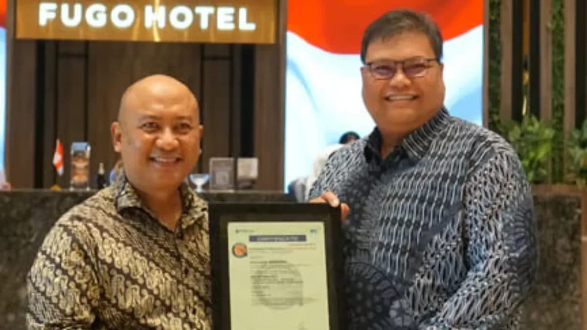Perkuat Mutu Layanan Perhotelan, SUCOFINDO Serahkan Sertifikasi ISO 9001:2015 kepada Hotel FUGO Samarinda