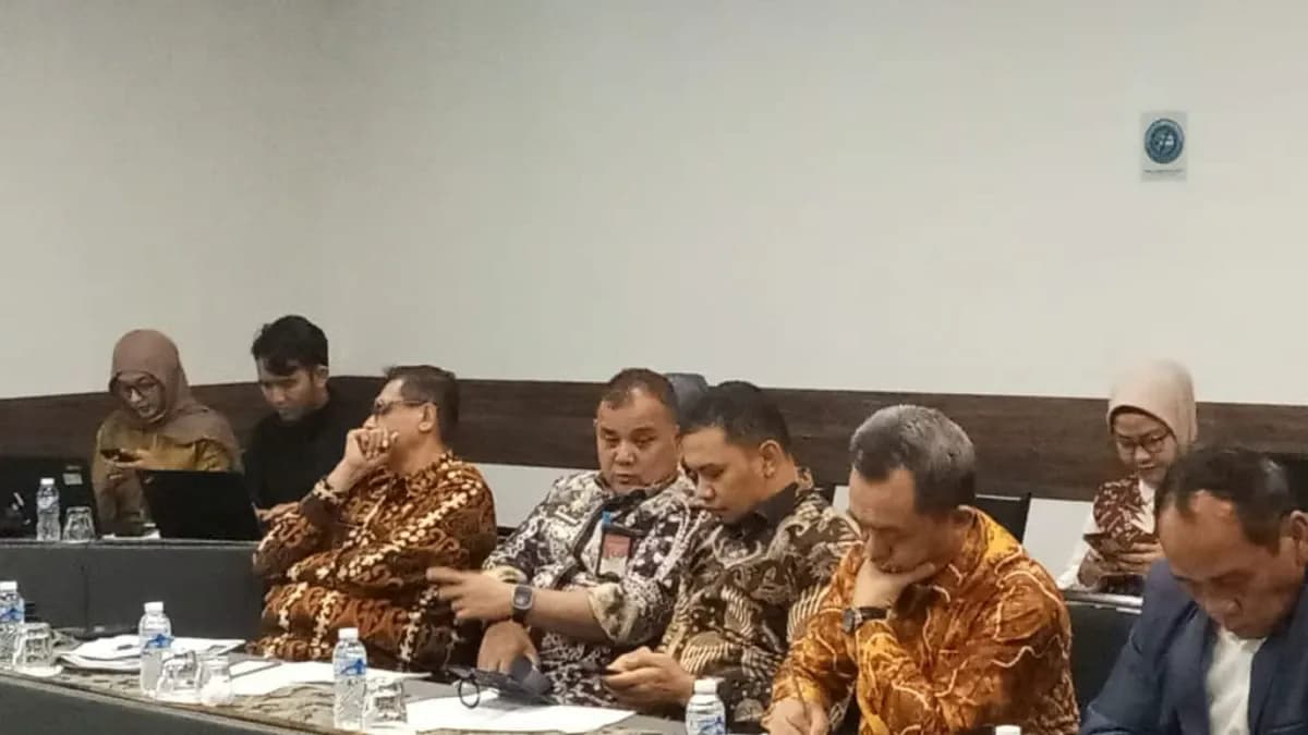 Kementerian Dalam Negeri Gelar Rapat Kerja Bersama K/L untuk Percepatan Pertumbuhan Ekonomi Daerah Menuju Target 8 Persen