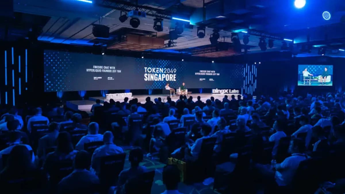 FLOQ Hadir di TOKEN2049 Singapore 2026, Momentum Besar Industri Kripto Global