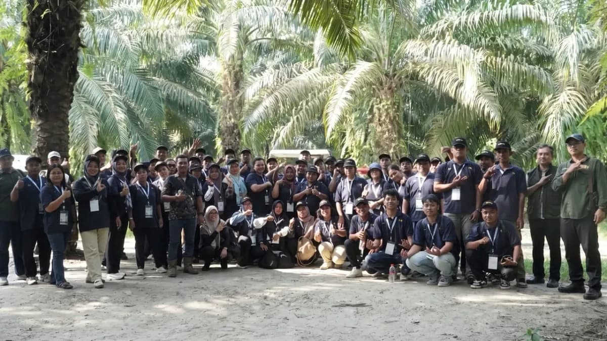 Holding Perkebunan Nusantara Dorong Produktivitas Sawit Rakyat melalui Pembelajaran di Kebun Adolina